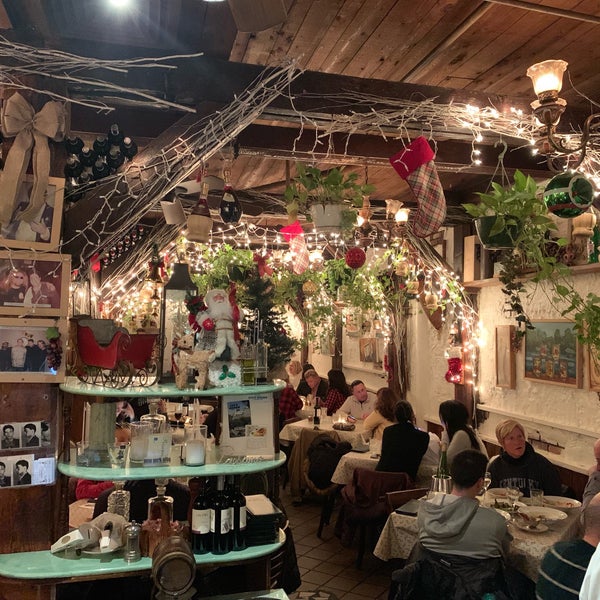 Photo taken at Paesano of Mulberry Street by Marv on 12/11/2018