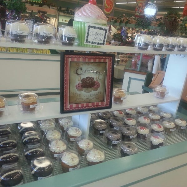 Mignosa Fruit Basket Grocery Store in Quincy