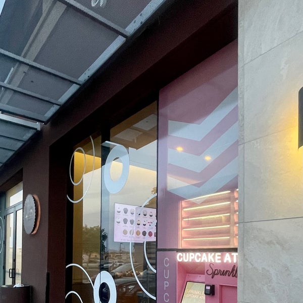 Sprinkles Cupcakes Cupcake Shop in Scottsdale