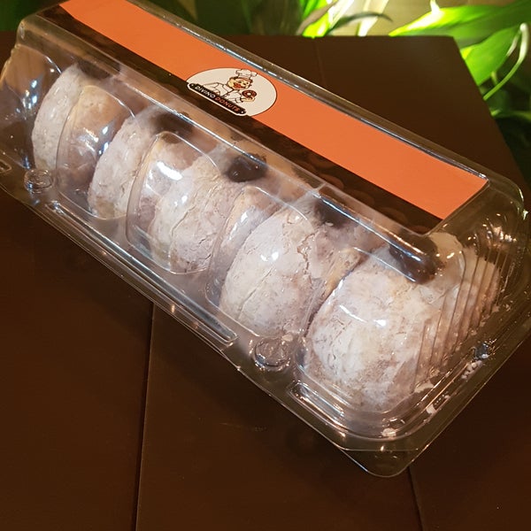5/1/2019 tarihinde Divino Donutsziyaretçi tarafından Divino Donuts'de çekilen fotoğraf