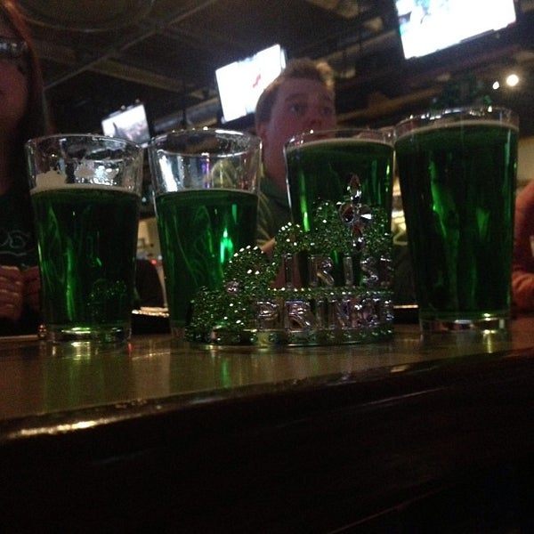 Chicago Sam's Sports Bar & Grille Enfield'de Spor Barı