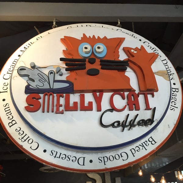 8/23/2016에 Tomi M.님이 Smelly Cat Coffeehouse에서 찍은 사진