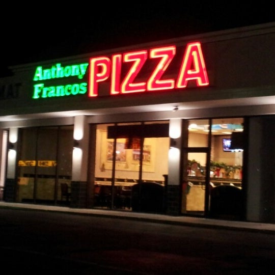 12/4/2012 tarihinde Anthony F.ziyaretçi tarafından Anthony Franco&#39;s Pizza - Wayne'de çekilen fotoğraf