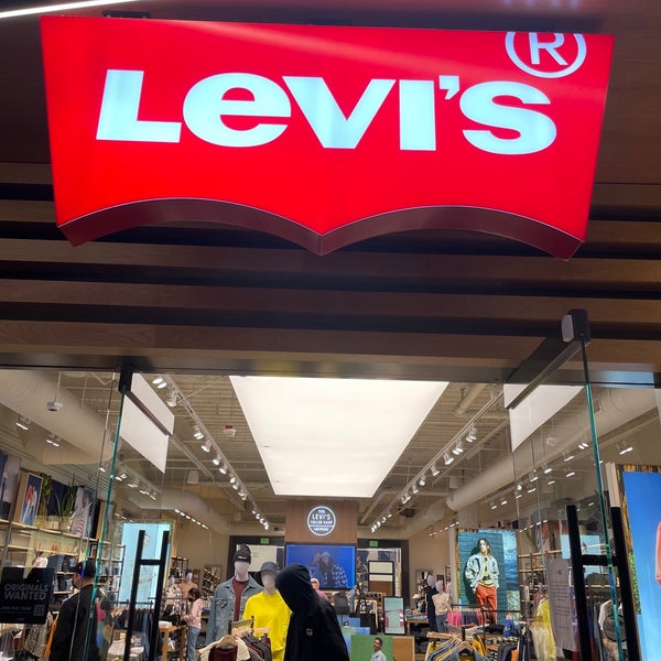 Levi's Store - 1 tip from 215 visitors
