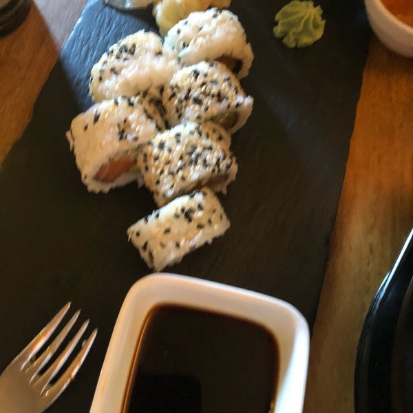 Das Foto wurde bei Seoulkitchen Korean BBQ &amp; Sushi von Darina S. am 8/12/2018 aufgenommen