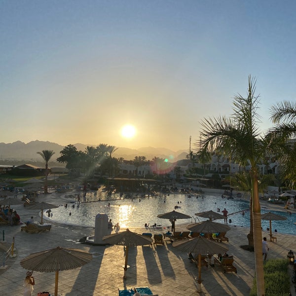 Foto tomada en Mövenpick Resort Sharm el Sheikh  por Closed el 7/15/2022