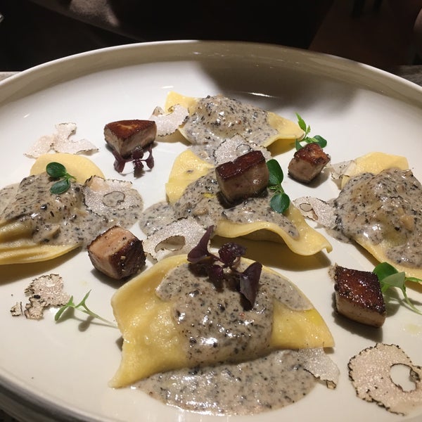 Photo prise au Andreas Italian Restaurant &amp; Grill par Yuu A. le6/8/2017