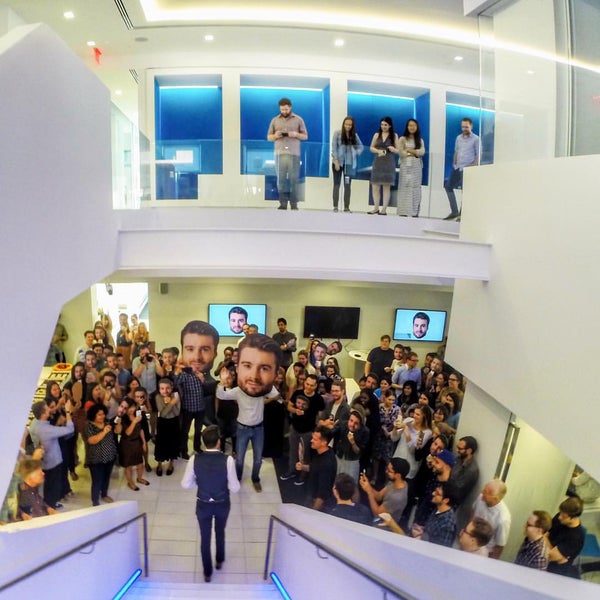 9/19/2015 tarihinde Kimmy H.ziyaretçi tarafından Mashable HQ'de çekilen fotoğraf