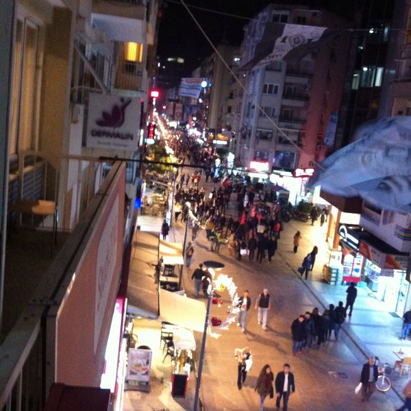 Снимок сделан в Kıbrıs Şehitleri Caddesi пользователем Oğuz K. 1/19/2015