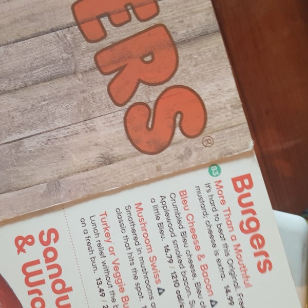 Photo taken at Hooters by Natalya P. on 7/5/2019