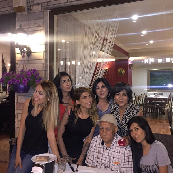 6/28/2016にSeval ÜreyilがDerviş Sofrası Cağ Kebabıで撮った写真