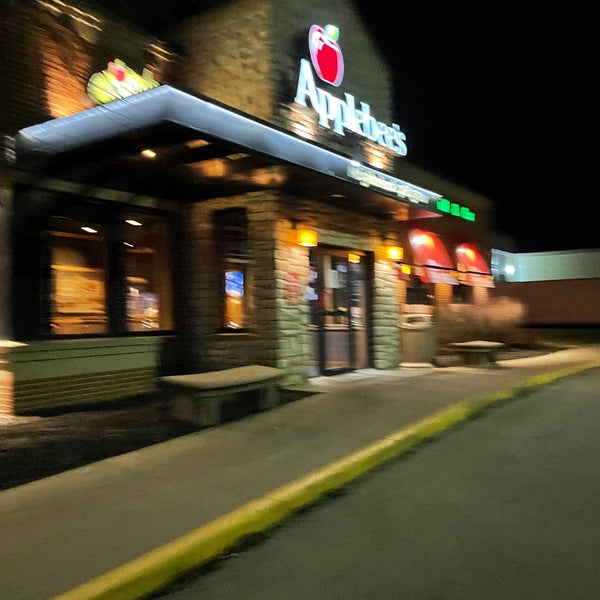 Applebee's Grill + Bar - 6 tips