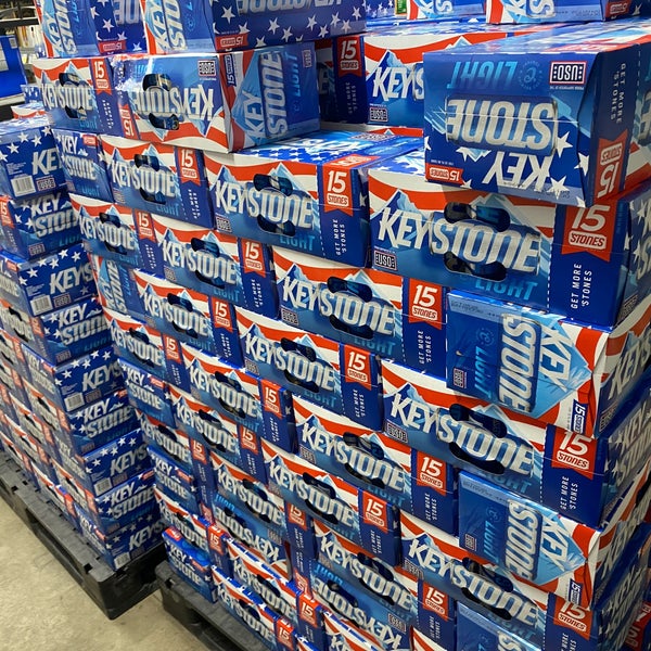 Van's Liquor Store East Dubuque, IL