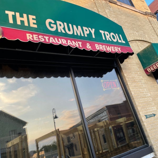 6/25/2021 tarihinde Jesse G.ziyaretçi tarafından The Grumpy Troll Brew Pub and Pizzeria'de çekilen fotoğraf