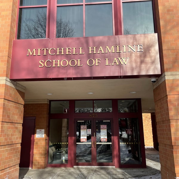Foto tirada no(a) Mitchell Hamline School of Law por Jesse G. em 1/23/2022