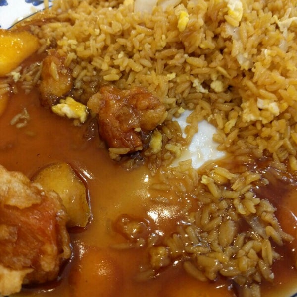 Golden Wok Chinese Restaurant in Bloomington