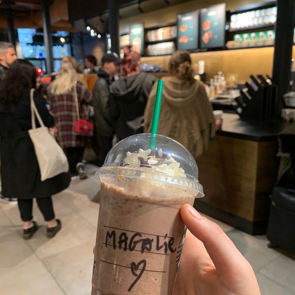 11/6/2019 tarihinde Magali V.ziyaretçi tarafından Starbucks'de çekilen fotoğraf