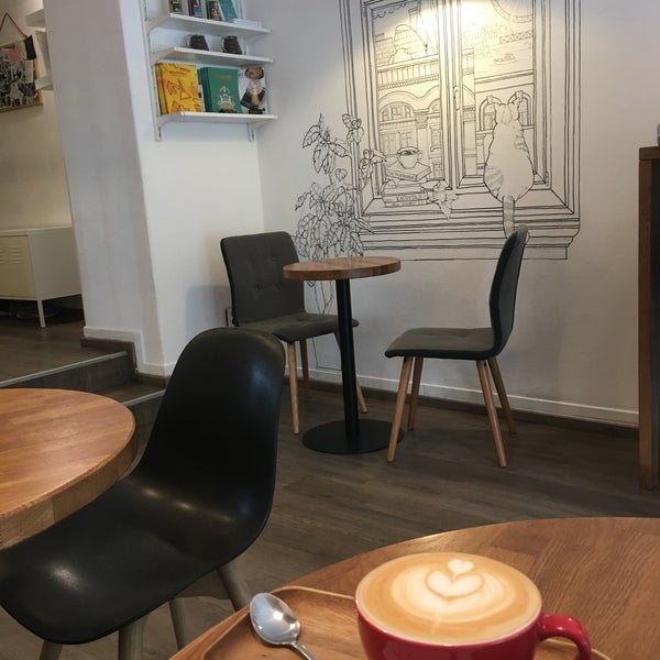 Foto tirada no(a) Barry Higgel&#39;s coffeehouse por Petra C. em 9/6/2019