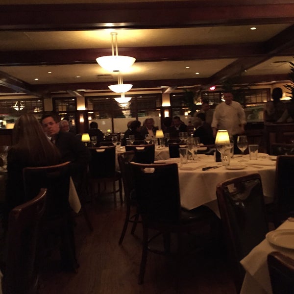 1/28/2015 tarihinde Anton S.ziyaretçi tarafından McKendrick&#39;s Steak House'de çekilen fotoğraf