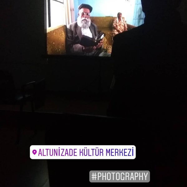 Foto scattata a Altunizade Kültür ve Sanat Merkezi da -nur- il 12/7/2017