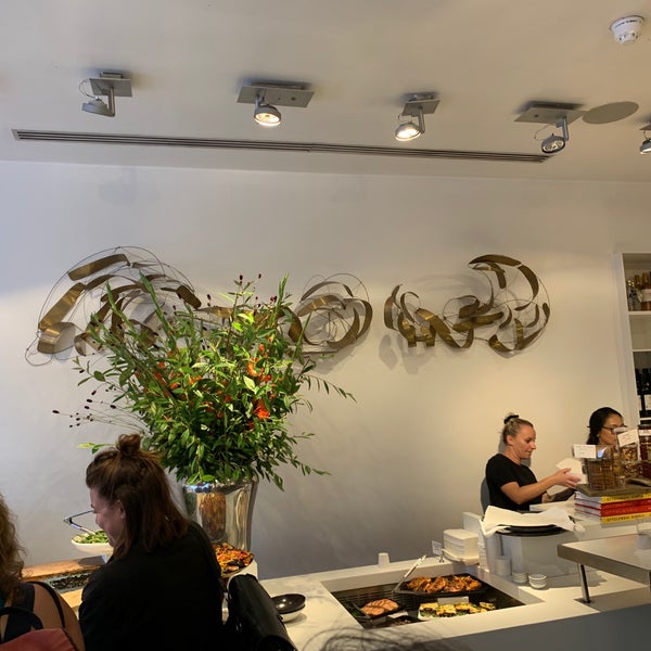 Photo taken at Ottolenghi by Po-Hsiang H. on 7/27/2019