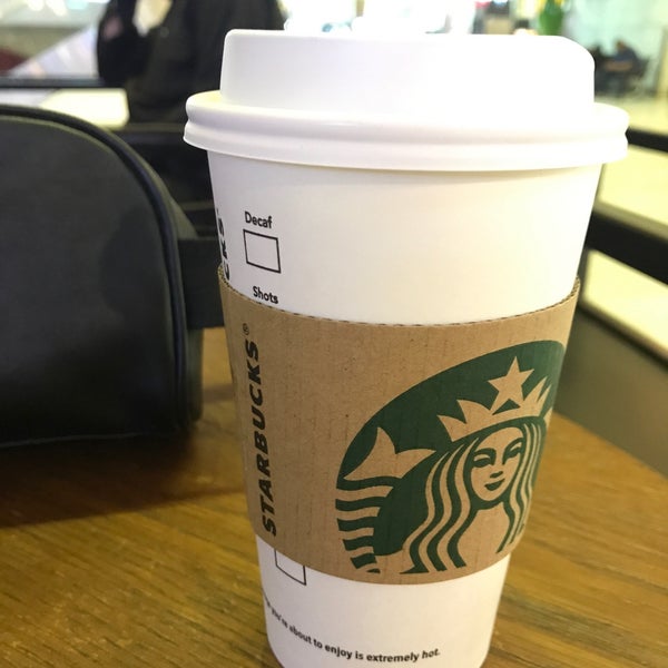 Foto scattata a Starbucks da ahmed :) il 1/26/2020