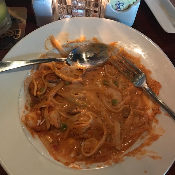 I love boscos ! They have great beer and a wide selection of entrees and the location is great too. I had their voodoo Cajun  pasta I highly recommend 🙂