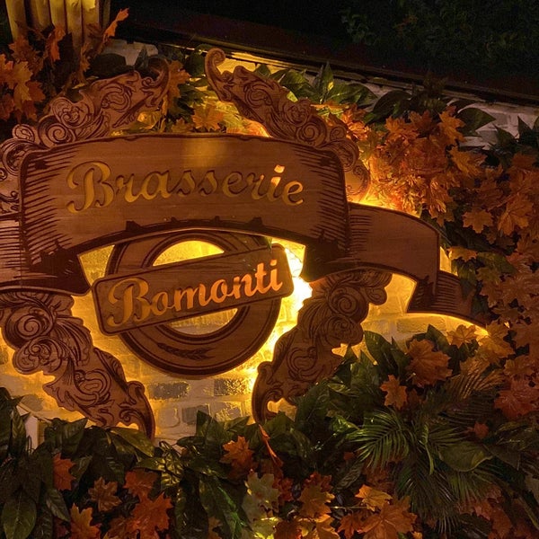 รูปภาพถ่ายที่ Brasserie Bomonti Adana โดย 💎 เมื่อ 8/31/2022