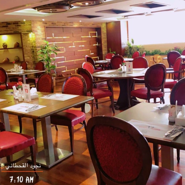 รูปภาพถ่ายที่ Tuxedo Restaurant&amp;Cafe โดย No0oni เมื่อ 10/1/2022