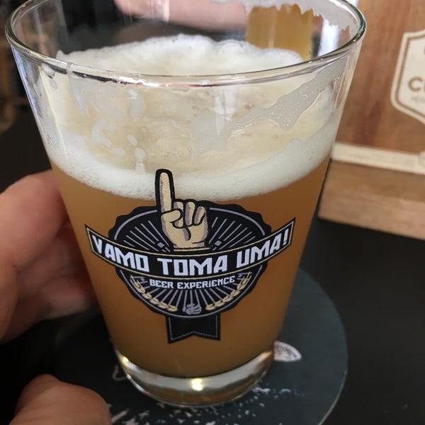 รูปภาพถ่ายที่ Vamo Toma Uma - Beer experience โดย Luiz Augusto L. เมื่อ 3/16/2018