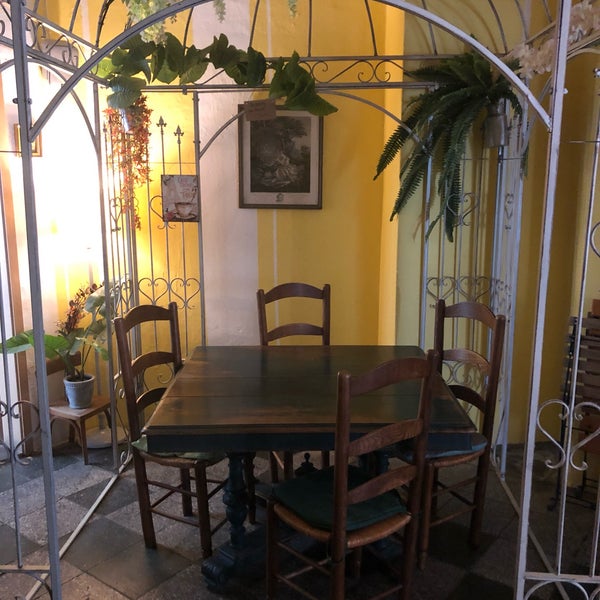 7/21/2019 tarihinde MK S.ziyaretçi tarafından Louise Chérie Café'de çekilen fotoğraf