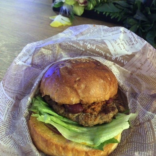 Photos At Alee Beach Hawaiian Restaurant In 歌舞伎町