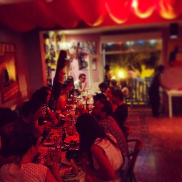 5/31/2014 tarihinde Karime F.ziyaretçi tarafından El Balcón Eat Drink Love'de çekilen fotoğraf