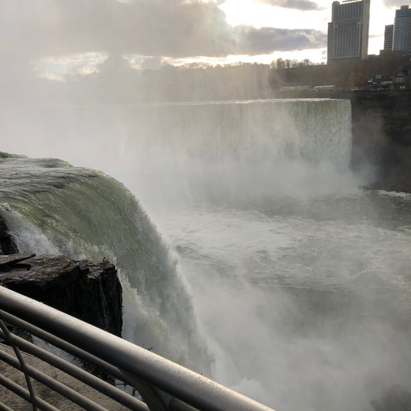 Photo taken at Niagara Falls USA Official Visitor Center by Rodrigo A R. on 11/19/2021