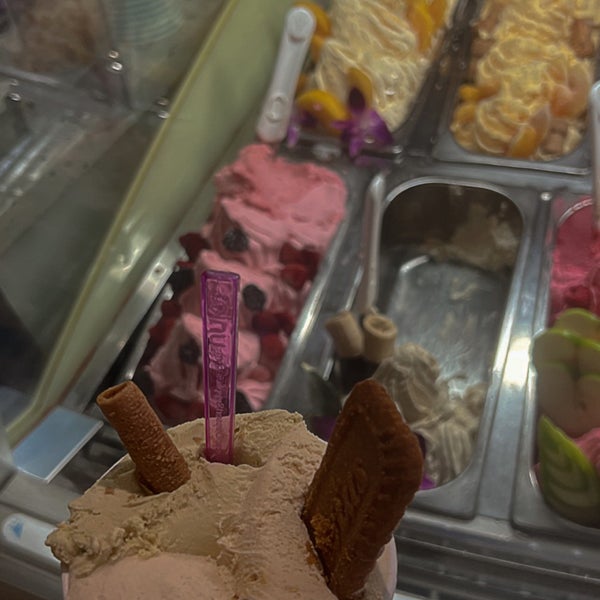 Photo taken at Frost, A Gelato Shop by Saad. on 8/28/2023