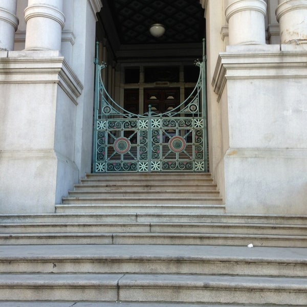 Foto tirada no(a) Providence City Hall por Albert S. em 4/12/2014