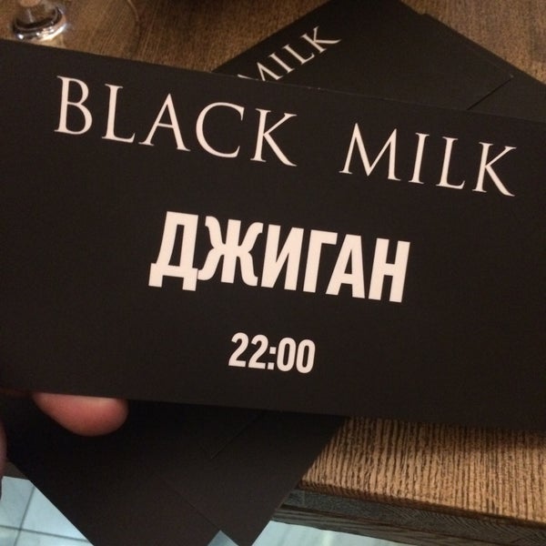 4/18/2015에 George K.님이 Black Milk Cocktail Bar에서 찍은 사진