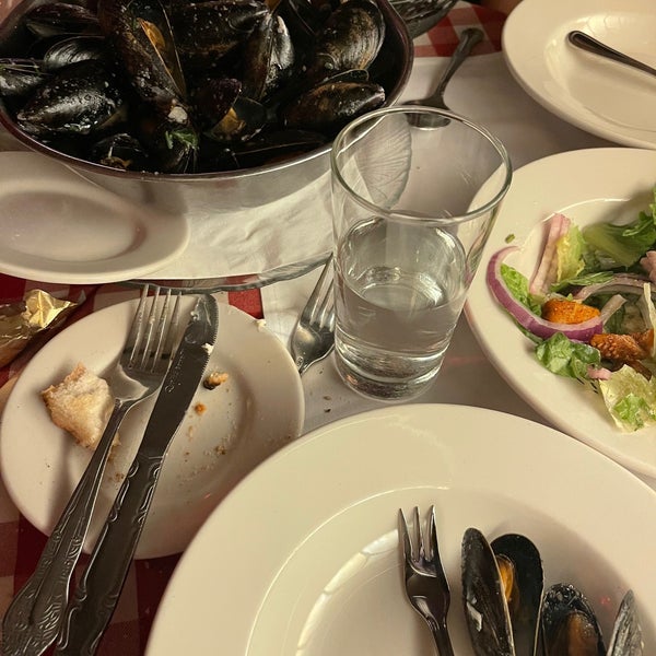 Carbonara and mussels