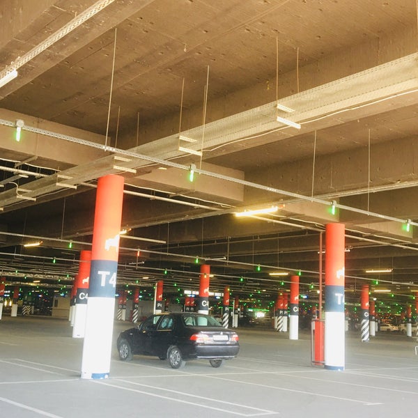 мега теплый стан подземная парковка икеа. гаражи на парнасе. мурино двор парковка. парнас паркинг. парковка валерия гаврилина 5.