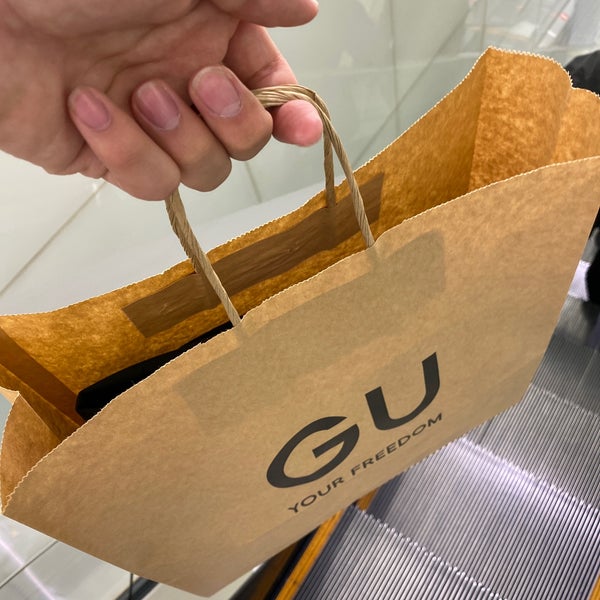 Photos At Gu 銀座 東京 東京都