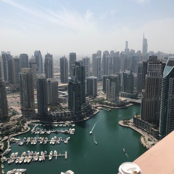 Foto scattata a Dubai Marriott Harbour Hotel &amp; Suites da Am il 3/9/2023