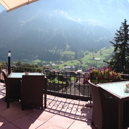 Das Foto wurde bei Belvedere Swiss Quality Hotel Grindelwald von shin s. am 9/24/2014 aufgenommen