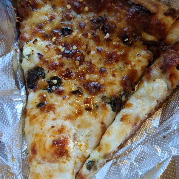 11/14/2023 tarihinde Misha Z.ziyaretçi tarafından Arizmendi Bakery Panaderia &amp; Pizzeria'de çekilen fotoğraf