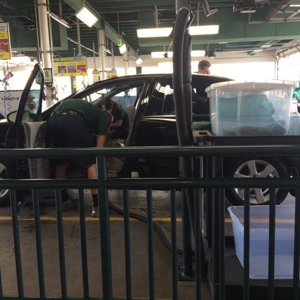 Green Lantern Car Wash (Artık Kapalı) 10510 W 21st St N