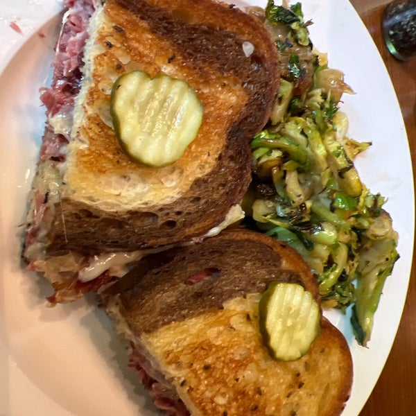 Reuben sandwich is always yummy… brussel sprout side is too! Burgers & shrimp tacos also delish. Dips all good. Daily deviled egg special. Lots of beers & full bar to choose from.