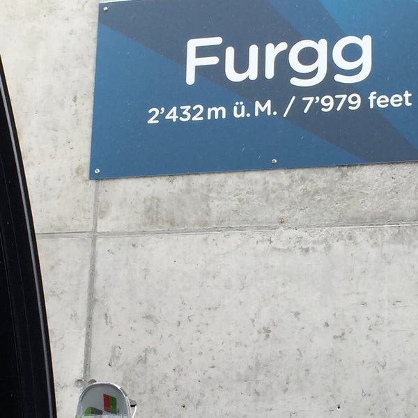 รูปภาพถ่ายที่ Furgg โดย BeefBamia เมื่อ 12/28/2014