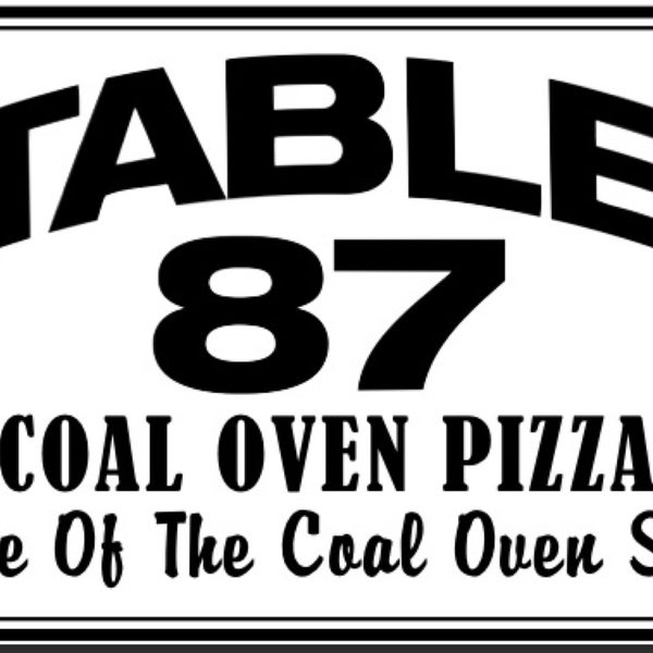 Снимок сделан в Table 87 пользователем Table 87 Coal Oven Pizza B. 5/24/2013