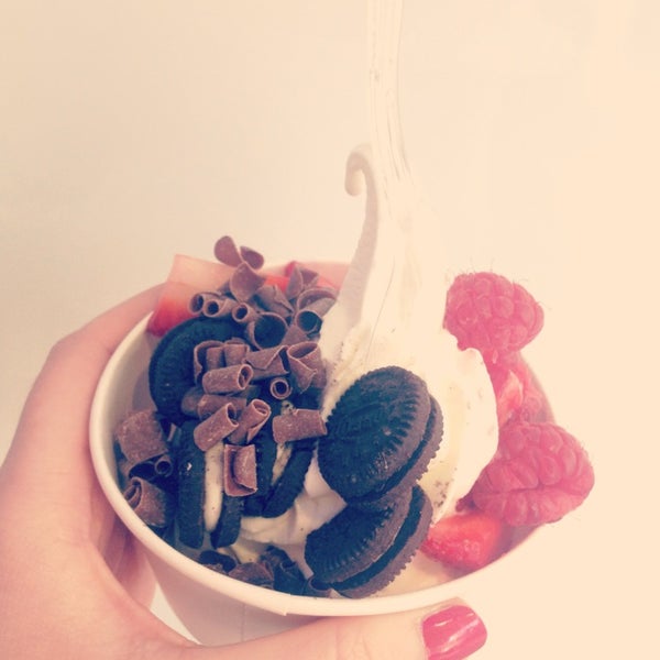 Snog Pure Frozen Yogurt (Now Closed) Chelsea 155 Kings Rd