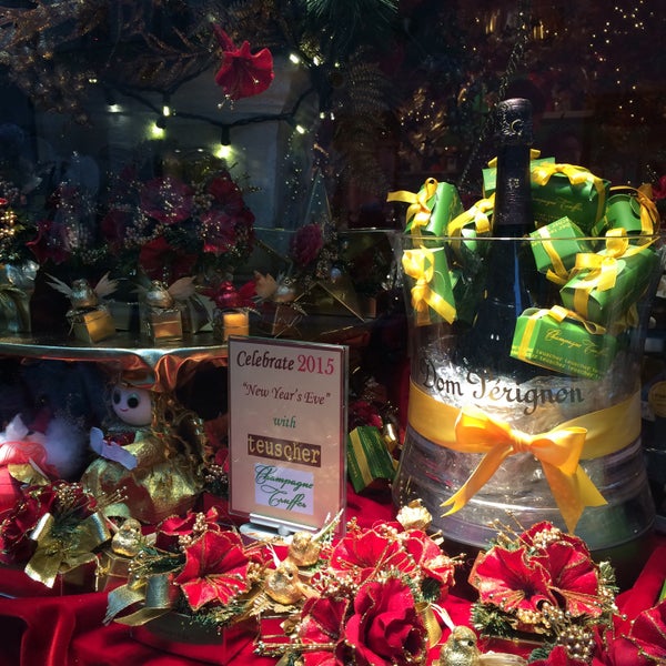1/4/2015 tarihinde Irina K.ziyaretçi tarafından teuscher Chocolates - Rockefeller Center'de çekilen fotoğraf