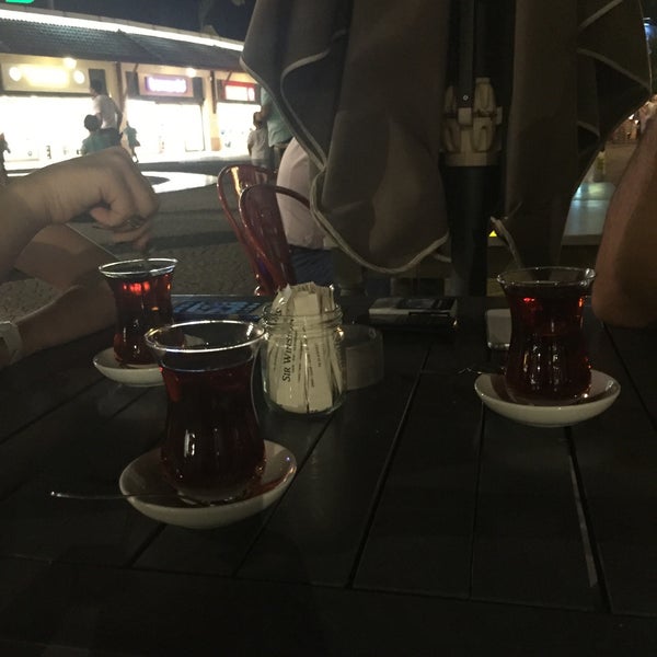 Photo taken at Sir Winston Tea House by Sevinç H. on 8/8/2016